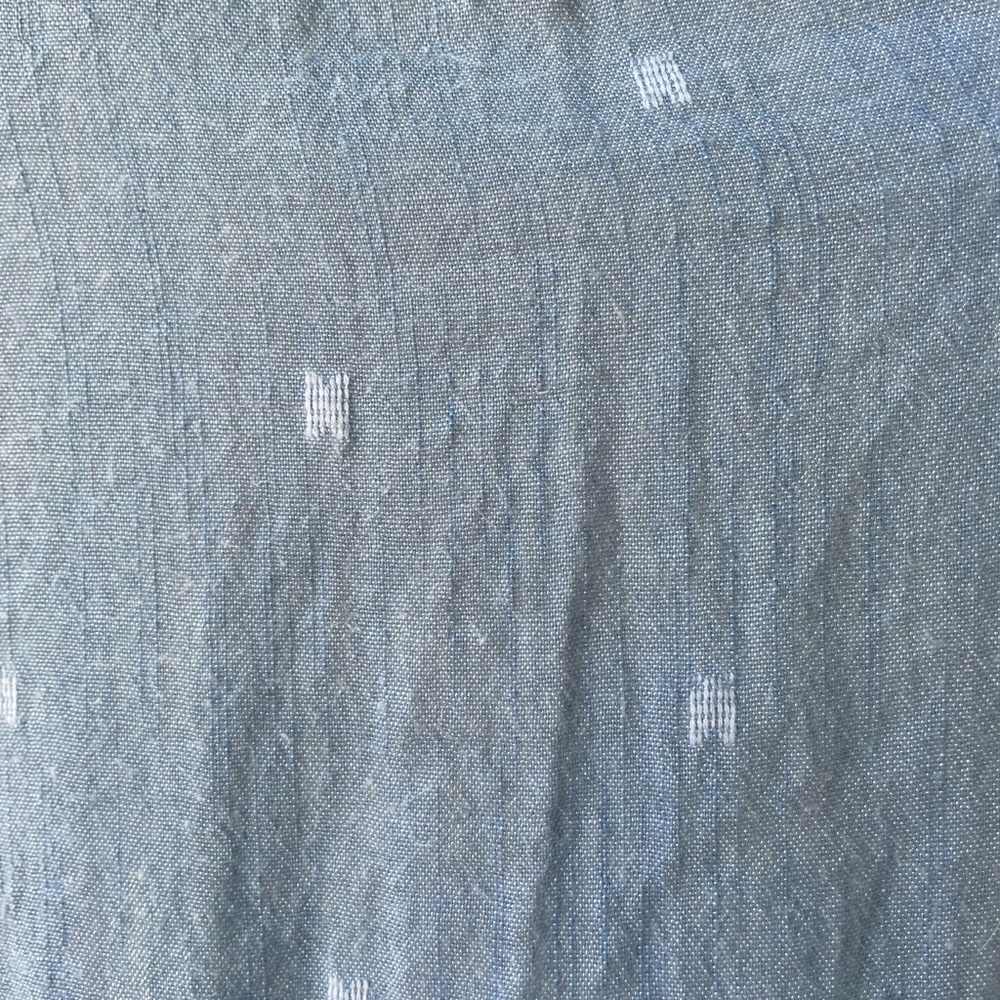 Old navy slight bell sleeve linen shirt - Picture 7 of 7